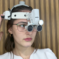 Lupa de Cabeça Cirúrgica Com Fotóforo LED Sem Fio LightPro